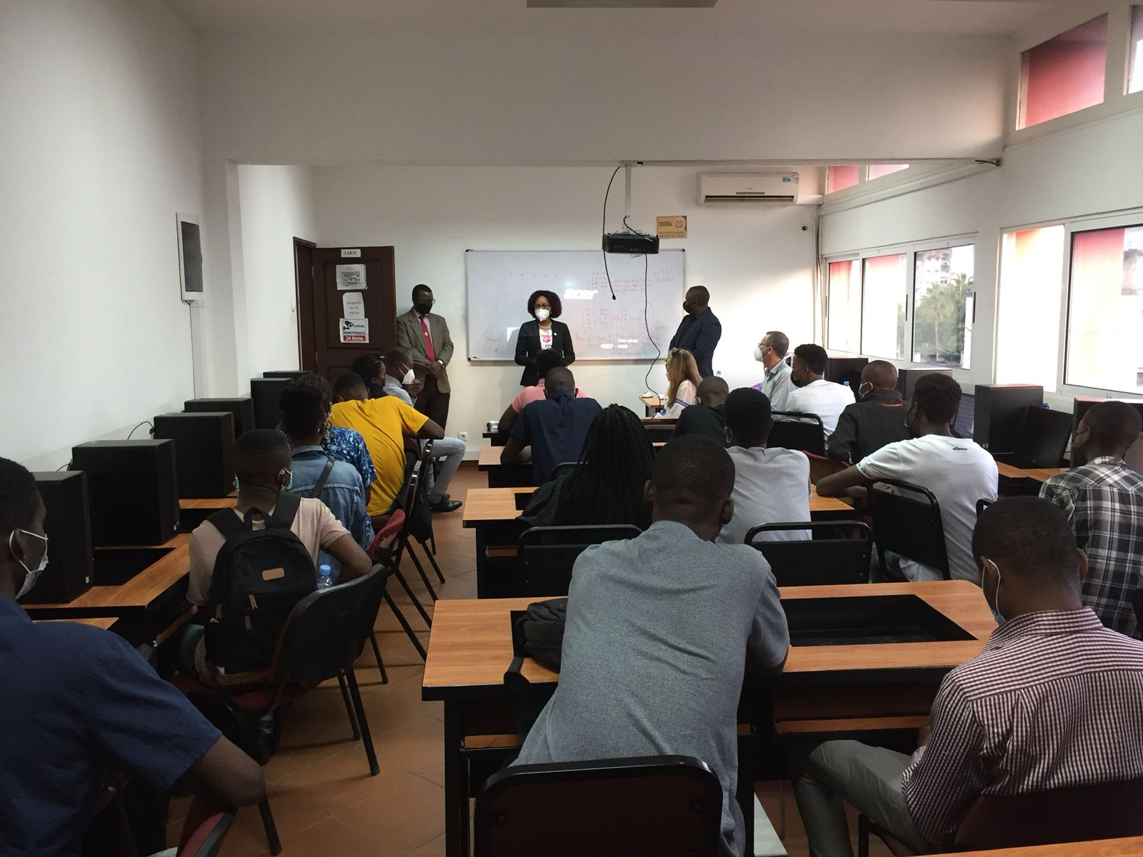 Workshop sobre programação para arduino e scilab